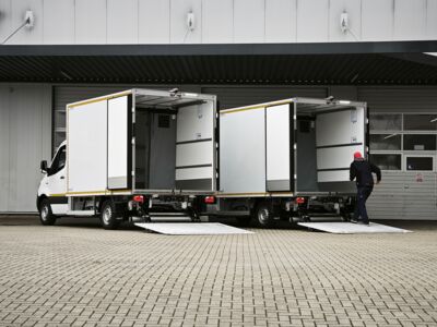 KRESS Kühltransporter mit Ladebordwand